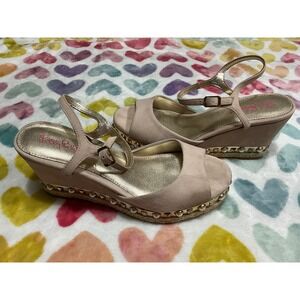 Lilly Pulitzer Beige Suede Pearl Studded Wedge Sandals Espadrilles gold size 8.5